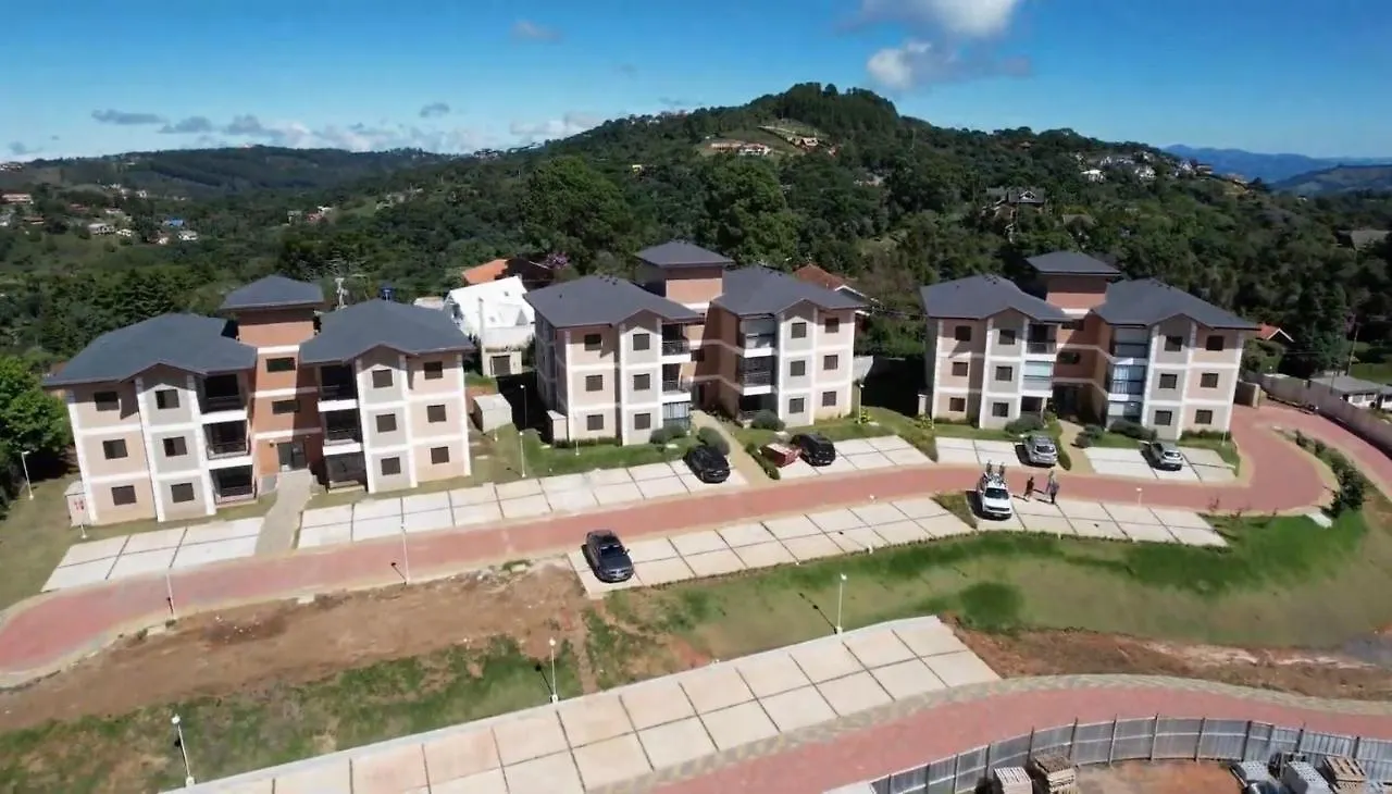 Apartamento novíssimo top com lareira Campos do Jordão Brasil